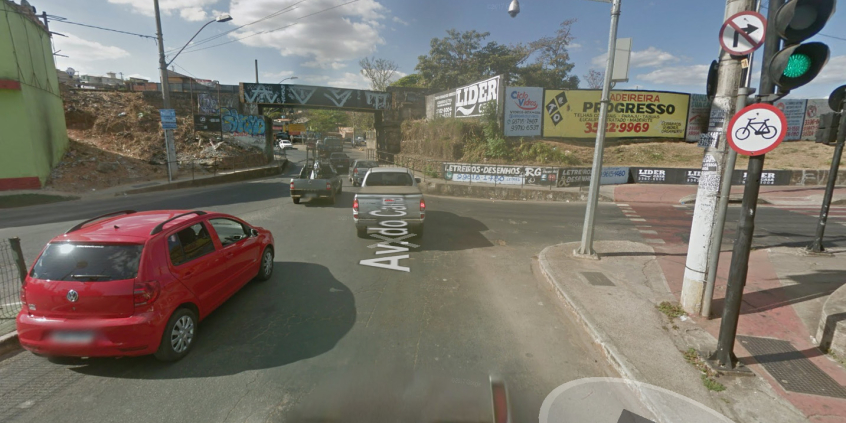 Rua Pastor Francisco Pessoa, esquina com Avenida Tereza Cristina, na Região do Barreiro