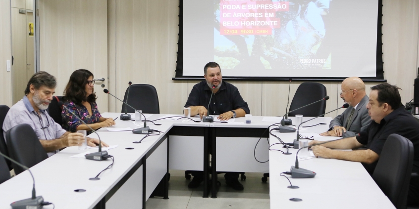 Convidados discutem corte e poda de árvores e PBH não manda representantes 