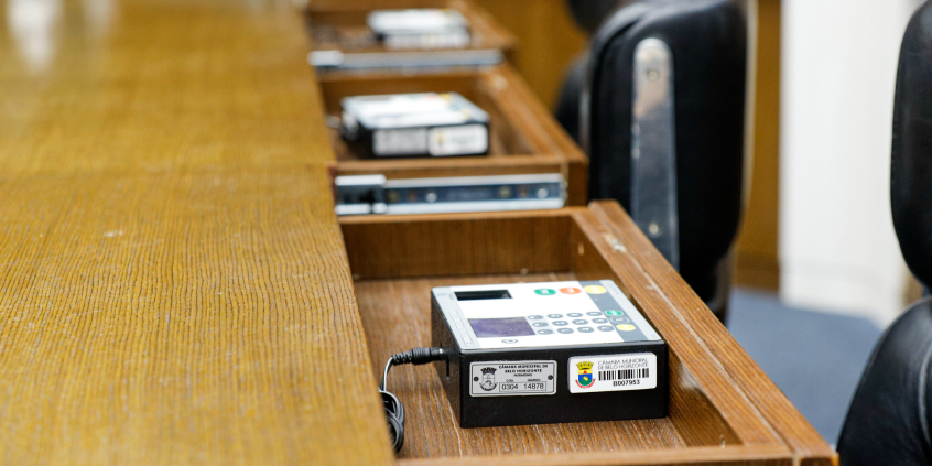 Equipamentos de votação do Plenário Amintas de Barros