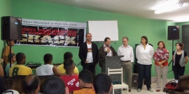 Comissão Especial de estudo visita comunidade terapêutica modelo
