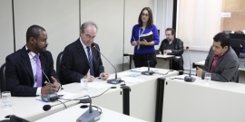 Caso PL se torne lei, medida deverá ser adotada por órgãos públicos - Foto: Mila Milowiski