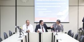 Vereadores Valdivino (PPS), Preto (DEM) e Joel Moreira Filho (PTC), na reunião da Comissão. Foto: Mila Milowski