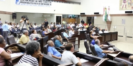 Comissão discute problemas de servidores municipais aposentados