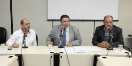 Vereadores Gunda, Preto e Valdivino na 10ª reunião da Comissão de Desenvolvimento Econômico, Transporte e Sistema Viário
