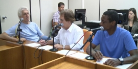 Vereadores Arnaldo Godoy, Ronaldo Gontijo (presidente) e Pelé do Vôlei participam da 14ª reunião ordinária da Comissão
