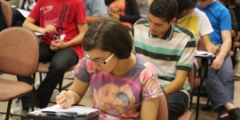 Proposta da PBH aumentaria número de alunos por turma e dividiria estudantes por idade | Foto: Marcos Santos / Usp Imagens