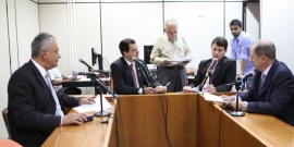 Vereadores Edson Moreira, Juninho Los Hermanos, Marcelo Aro e Coronel Piccinini na 22ª reunião ordinária da CLJ