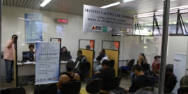 Espaço oferece serviços como carteira de identidade e banco de empregos