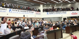 Servidores municipais lotam o plenário em audiência da Comissão de Orçamento para debater gastos com pessoal