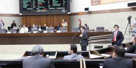 Presença de manifestantes na Câmara foi tema de debate em reunião plenária
