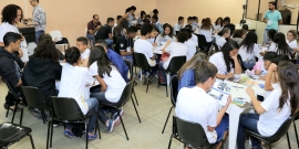 Vereadores mirins participam de atividades na Câmara, relacionadas à ação parlamentar e ao processo legislativo