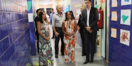 Vereador Irlan Melo, gerência da EMEI Cinquentenário e representantes da Secretaria Municipal de Educação, Regional Oeste e Inova BH, em visita técnica à unidade