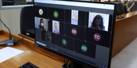 imagem da tela do computador com vereadores que participam da reunião por videoconferência