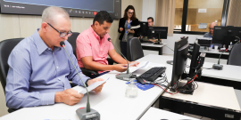 Vereadores no Plenário Helvécio Arantes