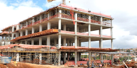 prédio em obras