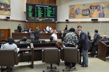 Vereadores no Plenário Amynthas de Barros para votação de projetos