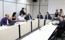Vereadores debateram o tema com representantes da Prefeitura, Corpo de Bombeiros e setor de entretenimento