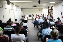 Em audiência, moradores de ocupações reivindicam direito à habitação. Foto: Mila Milowski