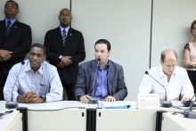 Comissão recebeu de Sindicato sugestão ao Plano Municapl de Educação. Foto: Bernardo Dias