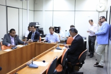 Lúcio Bocão, Sérgio Fernando, Professor Ronaldo Gontijo e Joel Moreira apreciaram pauta antes da audiência (Foto: Bernardo Dias)