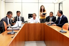Sérgio Fernando, Juninho Los Hermanos, Ronaldo Gontijo, Bocão e Joel Moreira apreciaram pauta da CLJ (Foto: Rafa Aguiar)