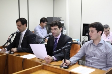 Juninho Los Hermanos (Pros), Marcelo Álvaro Antônio (PRP) e Marcelo Aro (PHS), membros da Comissão
