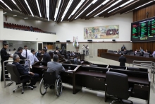 Em reunião plenária na tarde de hoje (terça-feira, 9/4), foram aprovadas indicações de melhorias na infraestrutura urbana