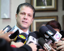 Presidente da CMBH, Léo Burguês de Castro, falou à imprensa sobre reitegração de posse