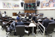 Vereadores mantiveram dois vetos do Executivo a PLs de iniciativa parlamentar - Foto: Mila Milowski