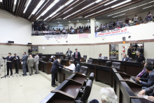 Reunião extraordinária de segunda-feira. Foto Mila Milowski