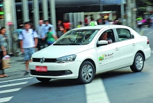 Aplicativos de carona e serviços de táxi voltam à pauta nesta segunda. Foto: Portal PBH