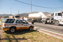 Carro da Policia Rodoviário patrulhando o Anel