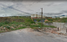 Terreno usado para descarte ilegal de lixo no Bairro São José