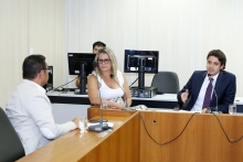 Vereadores em reunião da Comissão de Legislação e Justiça