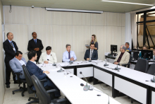 Vereadores Pedro Bueno, Jorge Santos, Carlos Henrique, Léo Burguês de Castro, Juninho Los Hermanos e Coronel Piccinini, na reunião da Comissão de Administração Pública nesta terça-feira (11/6)