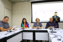 Vereadoras Cida Falabella e Bella Gonçaves e vereadores Edmar Branco e Maninho Félix, em reunião da Comissão de Mulheres, nesta segunda-feira (5/8)