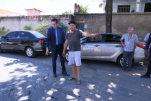 Vereador Jair Di Gregório, Farid Sales de Carvalho (Regional Venda Nova) e José Januário Senra (morador), em visita técnica à Rua Luci Lélis, no cruzamento com a Rua Jesuíno Celestino da Silva, Bairro Nova York, Região de Venda Nova