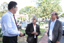 Vereadores Jair Di Gregório, Fernando Luiz e Catatau do Povo, em visita técnica da CPI dos Cemitérios ao Cemitério da Saudade, nesta sexta-feira (13/12)