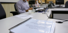 Relatório final das atividades da Comissão Especial de Estudo – Direitos trabalhistas dos servidores e empregados públicos municipais, aprovado na reunião desta quarta-feira (23/12)