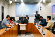 Vereador Edmar Branco (PCdoB),Vereadora Dra. Michelly Siqueira (PRD),Vereador Uner Augusto (PL),Vereador Vile (PL) e Vereador Sargento Jalyson (PL) estão assentados no Plenário Camil Caram
