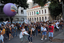 manifestação de trabalhadores da educação no centro de belo horizonte