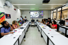 Vereadores e convidados no Plenário Helvécio Arantes